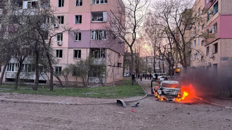 В результате ракетного удара России по родному городу Зеленского погибли более 18 человек