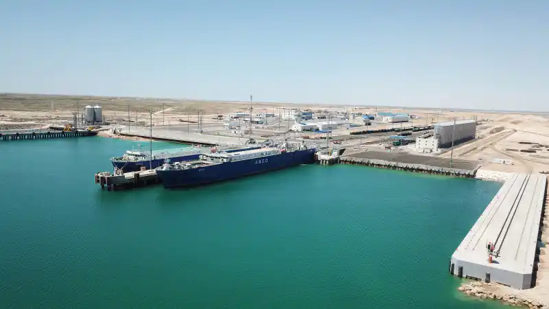 Токаев предлагает Китаю создать грузовой терминал в порту Курык: новые горизонты для Казахстана и Китая на Каспии Уральске