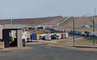 Как большегрузам пересечь пункт пропуска «Сырым»