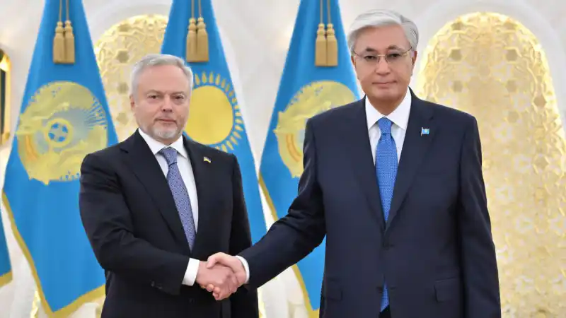Виктор Майко: новый посол Украины в Казахстане вручил верительную грамоту Токаеву Уральске