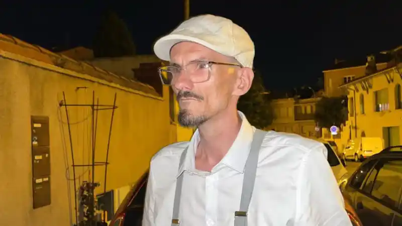 Когда экран гаснет: во Франции расследуют загадочную паузу в эфире стримера Уральске