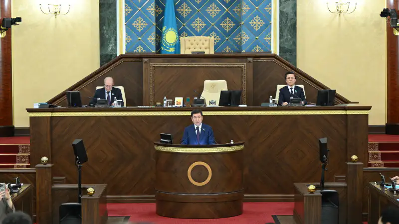 Новый импульс для Казахстана: Парламентские слушания по искусственному интеллекту Уральске