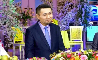 Депутат Назаров стал объектом насмешек в соцсетях после поздравления мамы на заседании Мажилиса, что подорвало его репутацию и вызвало общественное недовольство