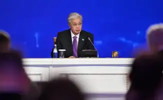 Президент Казахстана Касым-Жомарт Токаев выступил на первом заседании Совета по развитию искусственного интеллекта, где акцентировал внимание на важности соблюдения национальных интересов и суверенитета страны в контексте развития технологий ИИ. Токаев от