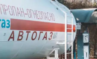 В Казахстане продлили запрет на вывоз сжиженного газа, сообщает Tengrinews.kz со ссылкой на пресс-службу правительства. Это решение направлено на обеспечение внутреннего рынка и стабильности цен на энергоресурсы.