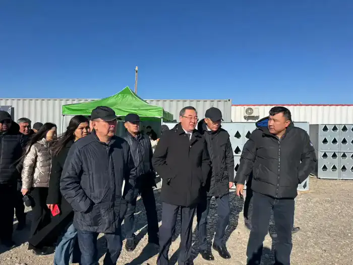 Аким области Марат Султангазиев проверил новые инвестиционные проекты в Енбекшиказахском районе Уральске