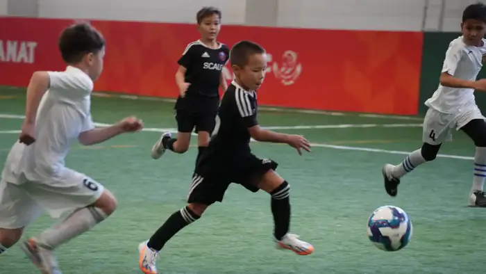 Зимний сезон детской футбольной лиги Карагандинской области стартовал с участием 140 команд Уральске