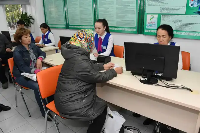 В Алматы усиливают социальную поддержку и адресную помощь семьям (2)