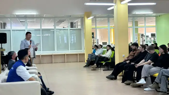 Дискуссия о влиянии Декларации о государственном суверенитете на общественное сознание и историческую память в молодёжи Уральске