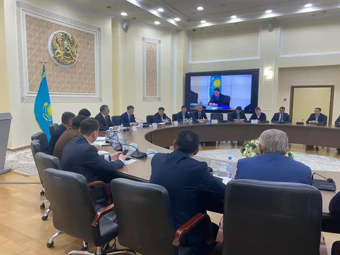 Олжас Сапарбеков провел встречу с населением области Жетысу (4)
