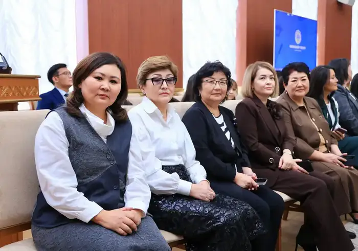 Финансистов Караганды поздравили с профессиональным праздником Уральске