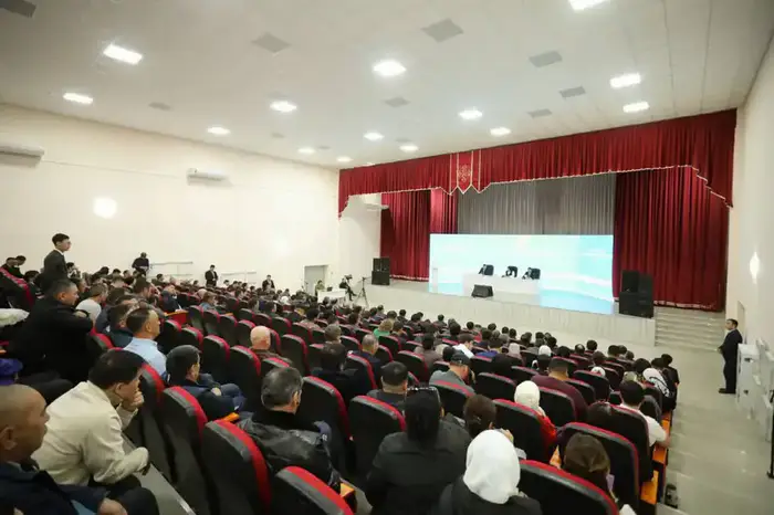 Открытый диалог: глава региона встретился с жителями Тупкараганского района (6)