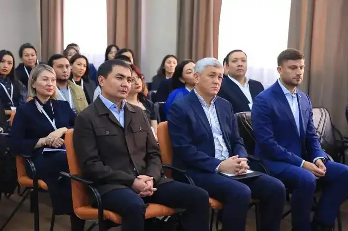 В Карагандинской области впервые при поддержке Сената стартовал проект «Школа аналитики» (8)