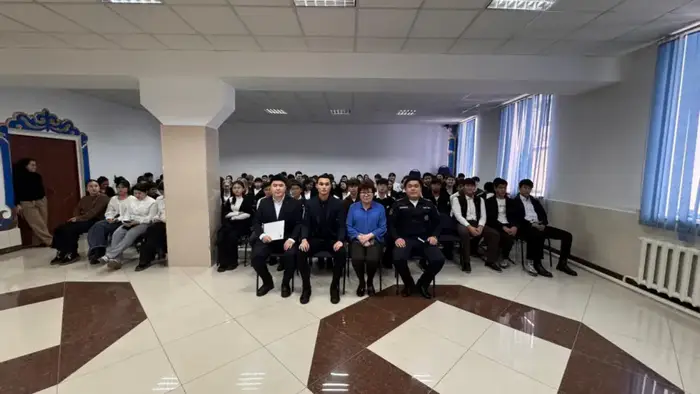 «Закон и порядок»: в столичном колледже организовано специальное мероприятие (2)