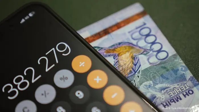 Токаев призывает к налоговой справедливости: 'Плати налоги там, где работаешь и получаешь доходы' Уральске