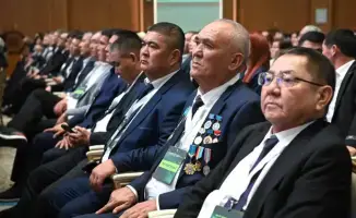 На Втором форуме аграриев президент вручил награды 30 передовикам, среди которых представители Костаная получили орден "Еңбек даңқы" III степени.