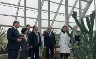 Совещание депутатов Парламента Казахстана прошло в Астанинском ботаническом саду