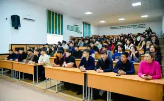 Лекция о профилактике нарко- и киберпреступности прошла в Esil University