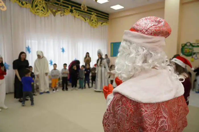 Новогодний утренник для особенных детей в детском саду Уральске