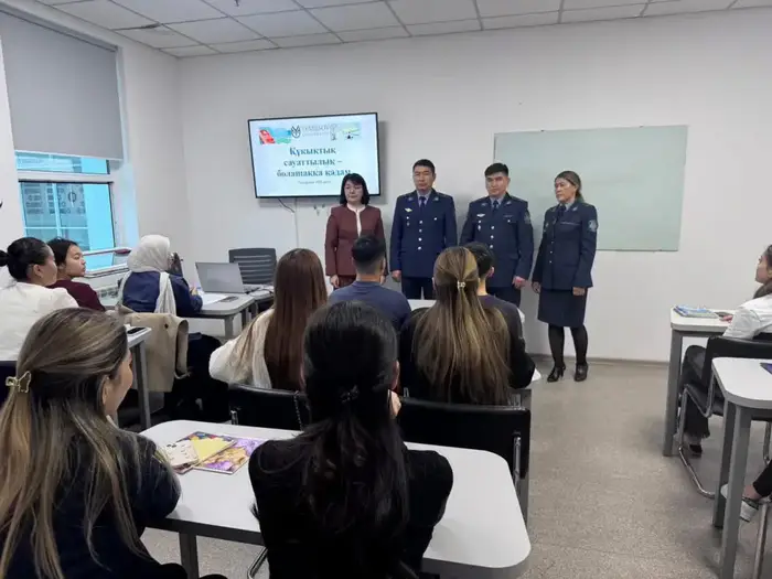 В Мангистау сотрудники уголовно-исполнительной системы провели встречу со студентами КГТиИ Уральске