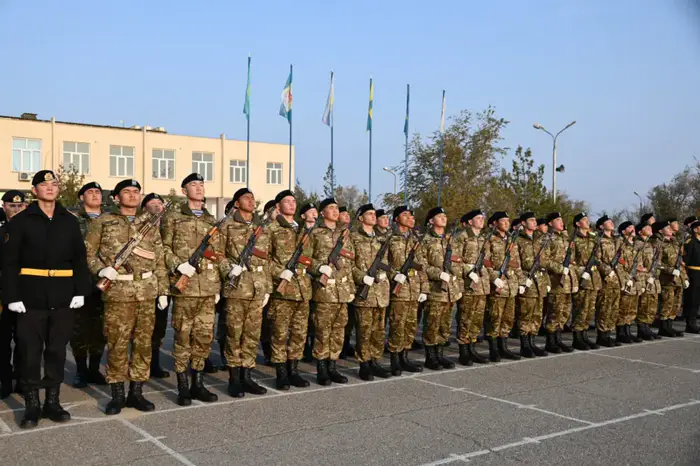 Более 700 новобранцев в Мангистауской области приняли Военную присягу Уральске