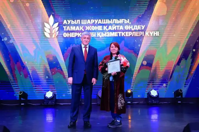 Золотые руки Карагандинской земли: праздник труда и преданности аграриев Уральске