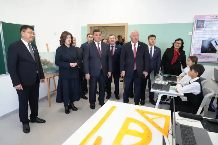 В Кызылорде распустились цветы знаний: открытие школы «Келешек мектебі» на 1500 мест Уральске
