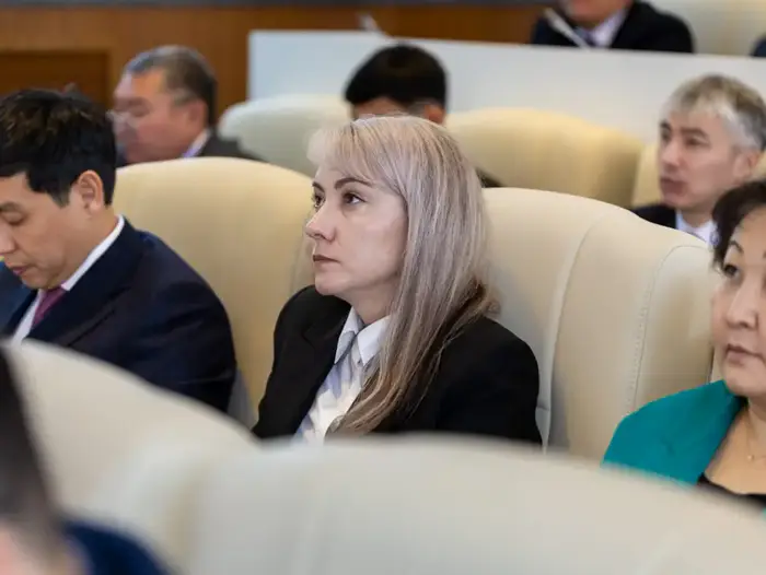 В ВКО прошло заседание акимата: рассмотрены вопросы АПК, геологии и интернета (4)