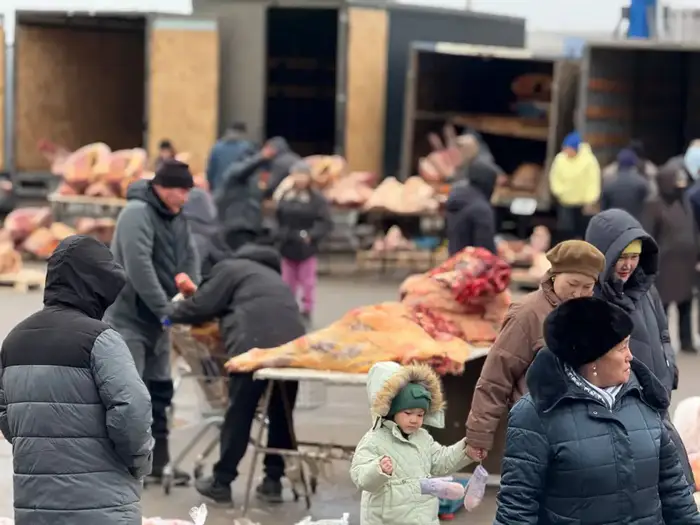 Казахстанцы с начала года приобрели 7,9 тысяч тонн продукции на сельскохозяйственных ярмарках (3)