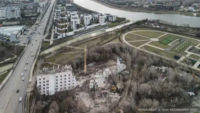 Стройка рядом с особняком: что скрывает Акимат Астаны? Уральске