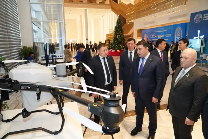 В ТУРКЕСТАНЕ ТОРЖЕСТВЕННО ПОДВЕЛИ ИТОГИ ГОДА РАБОЧИХ ПРОФЕССИЙ (4)