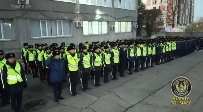 Проведен единый развод комплексных сил полиции в Алматы Уральске