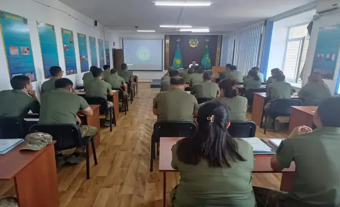 Әскери қызметшілер арасында діни экстремизмге қарсы ақпараттық-түсіндіру жұмыстары жүргізілді Уральске