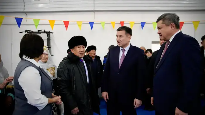 Аким ВКО отметил важность нового спортивного зала для формирования здорового поколения в Уланском районе Уральске