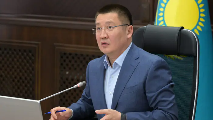 Аким Павлодарской области Асаин Байханов не собирается отказываться от использования соцсети Threads, несмотря на критику в свой адрес после создания личного аккаунта. Уральске