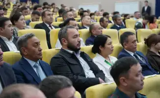 Аким области Марат Ахметжанов поделился успехами агросектора и планами по развитию туризма на встрече с жителями Бурабайского района