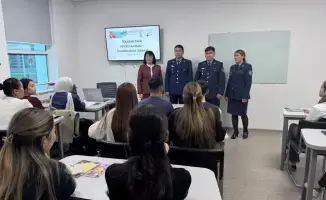 В Мангистау сотрудники уголовно-исполнительной системы провели встречу со студентами КГТиИ
