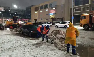 Уборка снега в Астане более 1.4 тысячи единиц техники и три тысячи рабочих