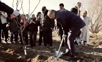 В Алмалыке открыт "Мичуринский сад" — новый этап в развитии садоводства Казахстана и России