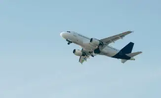 Депутат раскритиковал высокие цены на авиабилеты в Казахстане по сравнению с Европой
