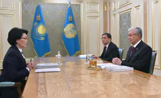 Токаев поручил министру труда разработать меры по улучшению пенсионной системы и миграционной политики, что может повлиять на социальное благополучие граждан