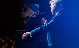 Тарифная политика Трампа: как экономические меры влияют на общественное мнение и социальные настроения в США