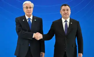 Токаев поздравил Жапарова с успешными выборами в Жогорку Кенеш Кыргызстана