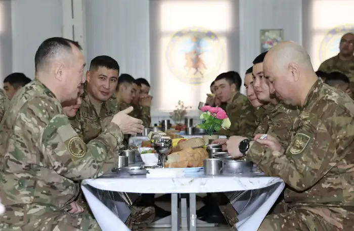 Проверка военных объектов в Кызылординской области: шаг к повышению боеготовности Уральске
