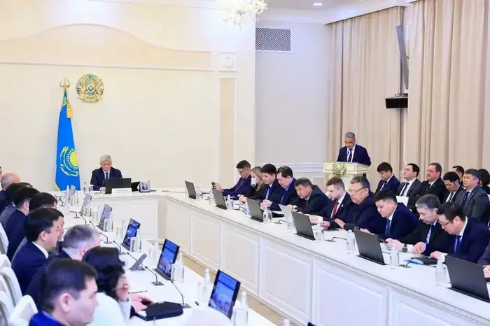 Стадион «Шахтёр» в Караганде готовят к требованиям UEFA (2)