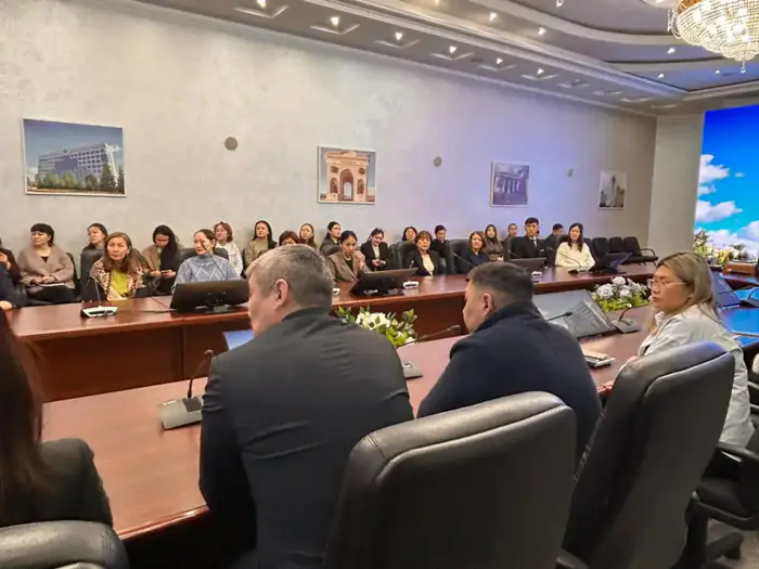 В Костанайской области обсудили меры против интернет-мошенничества на встрече с полицией и прокуратурой Уральске