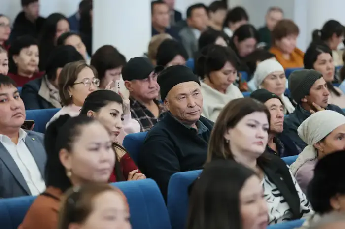 Ербол Карашукеев встретился с жителями Тараза (2)