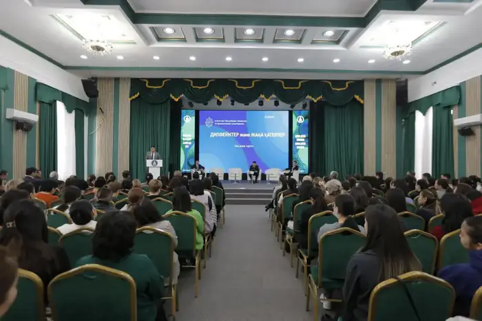 «Мосты правопорядка»: в Алматы молодежь строит будущее через правовую культуру Уральске
