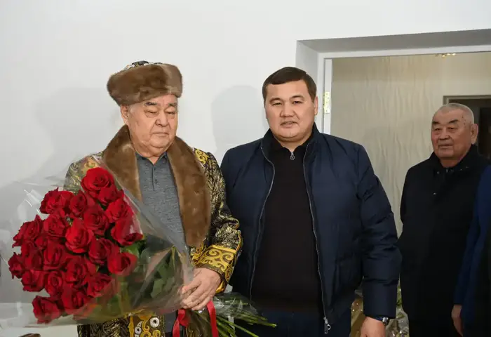 Жарылкасын Шарипов отмечает 85-летие в Кызылординской области Уральске