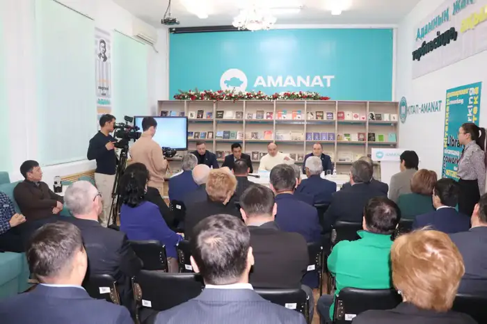 Интеллигенция и депутат: вместе за реформы Казахстана! Уральске